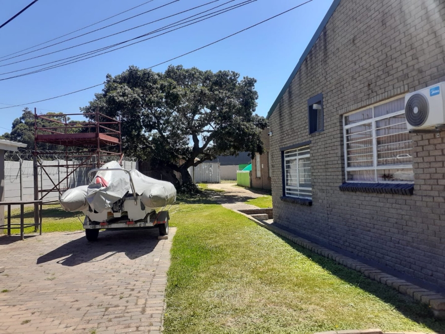 Commercial Property for Sale in Voorbaai Western Cape